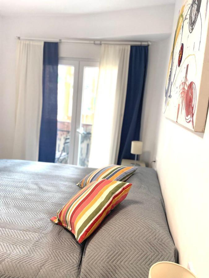 Apartment Iris 5 Minutos De La Playa, Centro De Ciudad กัลเป ภายนอก รูปภาพ