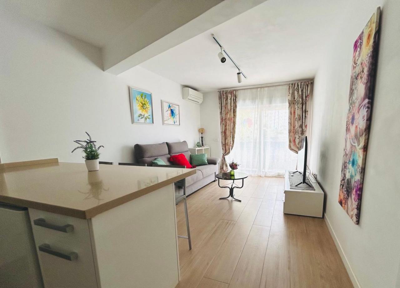 Apartment Iris 5 Minutos De La Playa, Centro De Ciudad กัลเป ภายนอก รูปภาพ
